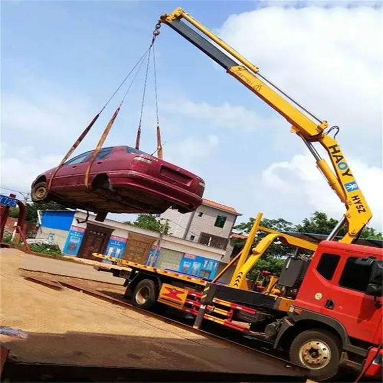 芙蓉吊车救援小汽车怎么吊