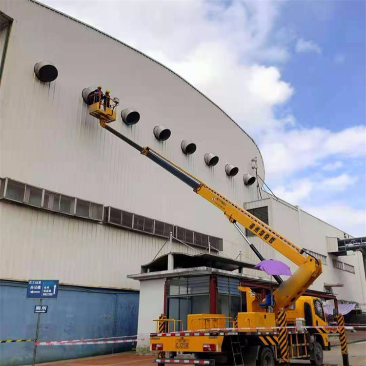 芙蓉高空作业车出租服务：专业广告牌安装解决方案